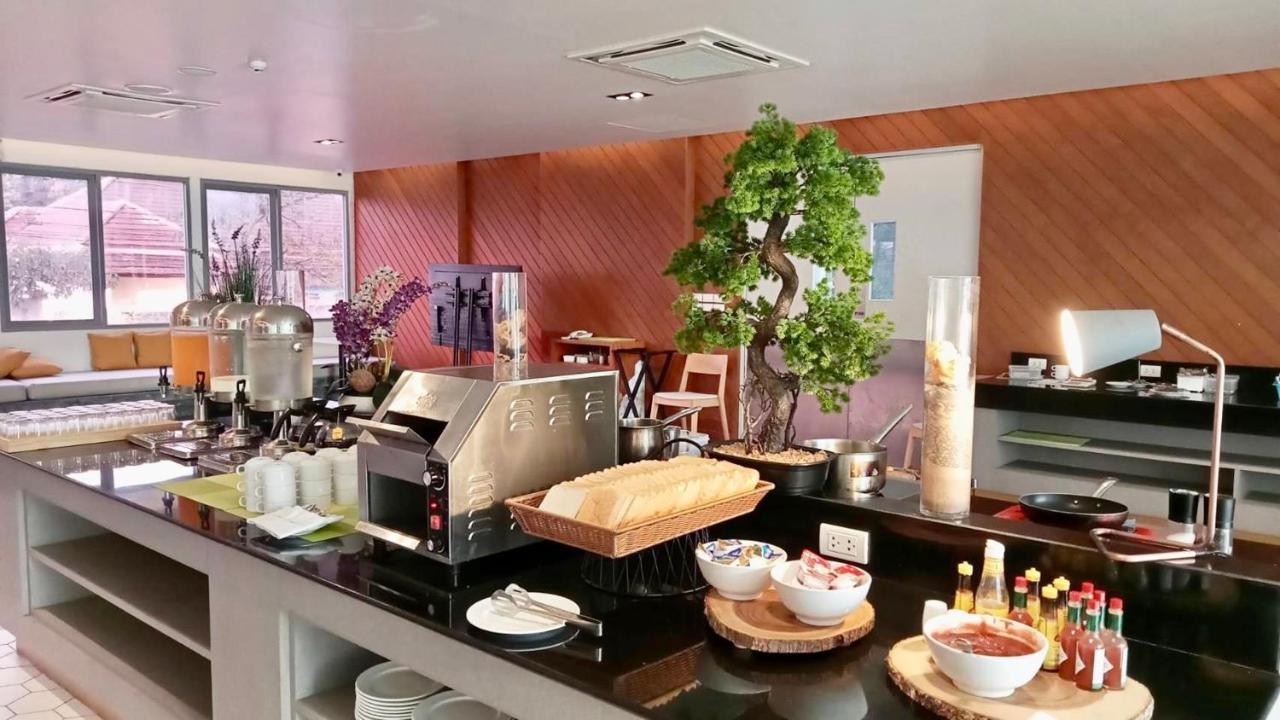 Beehive Boutique Hotel Пхукет Екстер'єр фото