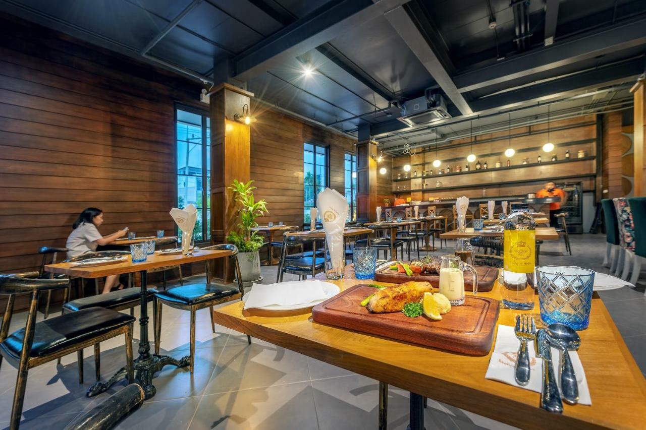 Beehive Boutique Hotel Пхукет Екстер'єр фото
