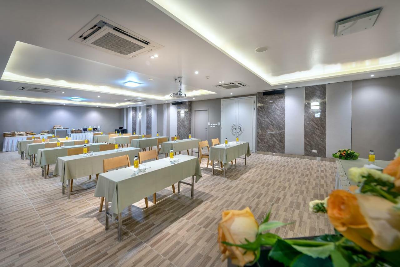 Beehive Boutique Hotel Пхукет Екстер'єр фото