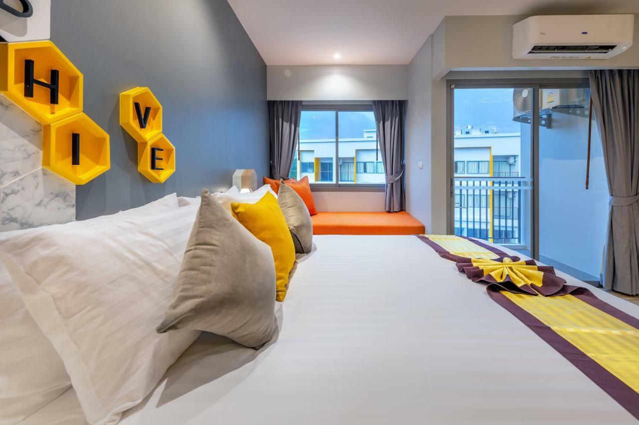 Beehive Boutique Hotel Пхукет Екстер'єр фото